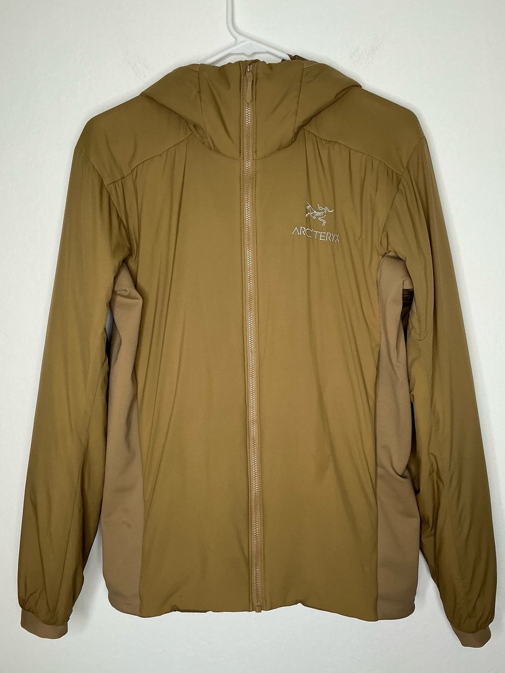 Arc'teryx Men's Atom Light Hooded Insulated Jacket in Tan Size XSmall - Picture 2 of 16